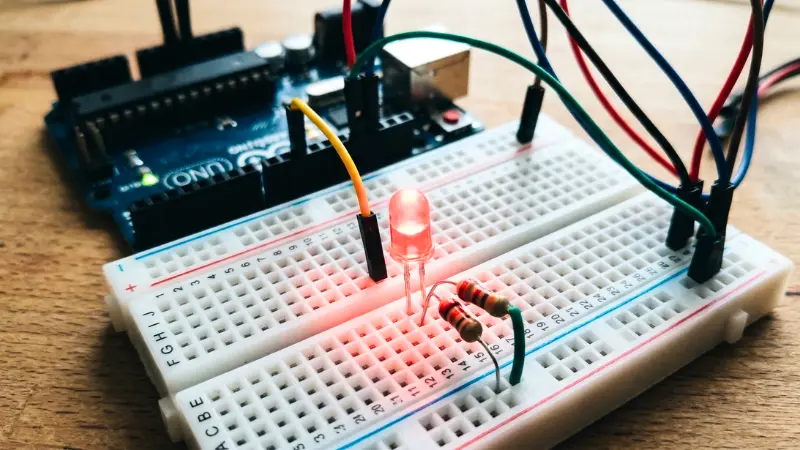 Arduino blinking led project for kids first robotics experiment